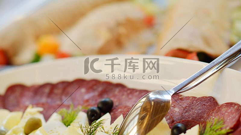 从一瓶油看懂低芥酸菜籽油的规格密码